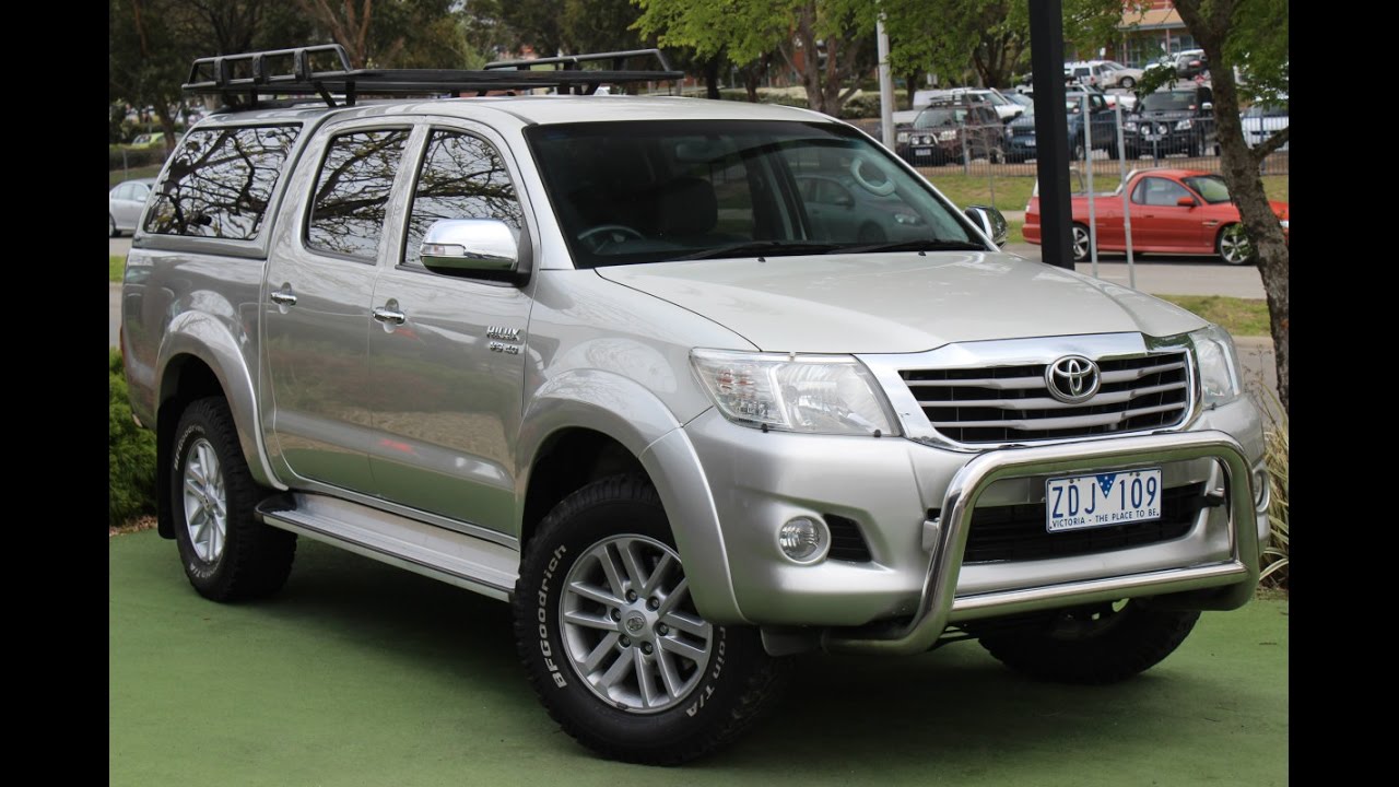 B5748 - 2012 Toyota Hilux SR5 Manual 4x4 MY12 Walkaround Video