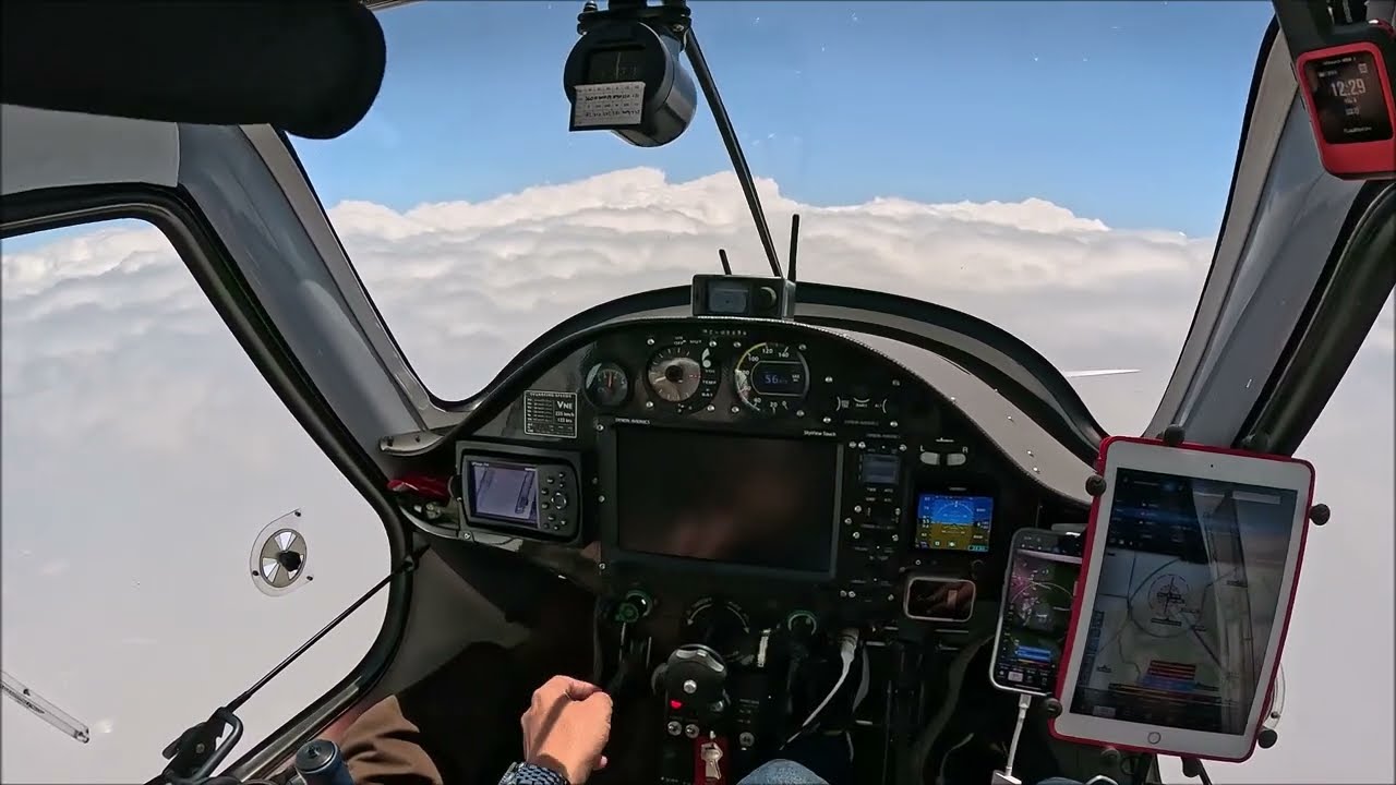 Esmeraldas descenso con Motor apagado entrada IMC, Sinus Pipistrel