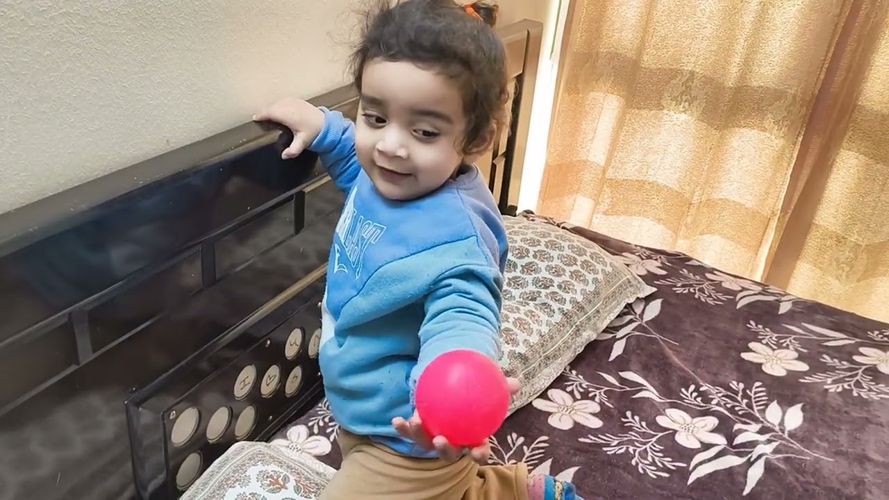 सब के जाने के बाद baby क्या करते हैं 🤔😬#trending #viralvideo #vlogs #contentcreator #momlife #yt 