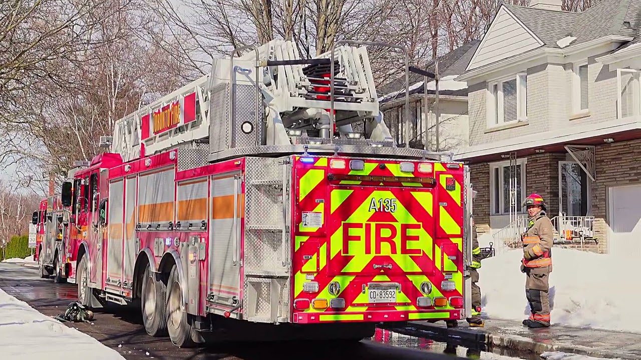 Toronto Police and Toronto Fire on scene of house fire (First Alarm)
