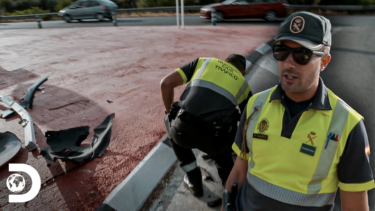 Policía investiga fugitivo de un choque | Control de Carreteras | Discovery Latinoamérica