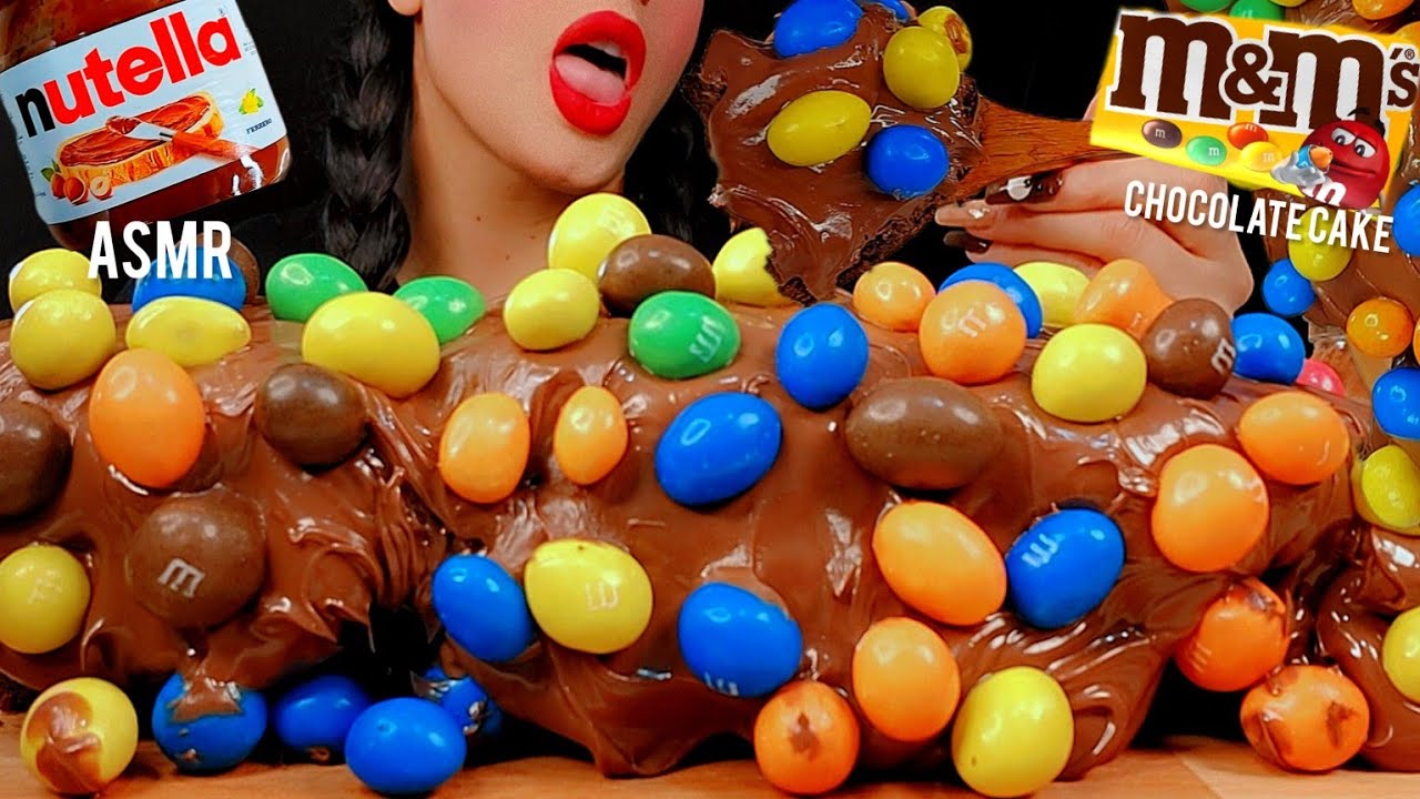 🍫asmr nutella | chocolate cake 🎂👅whit M&M and nutella whit milk|먹방 초콜릿 케이크 |eating sounds😋notalking🐾