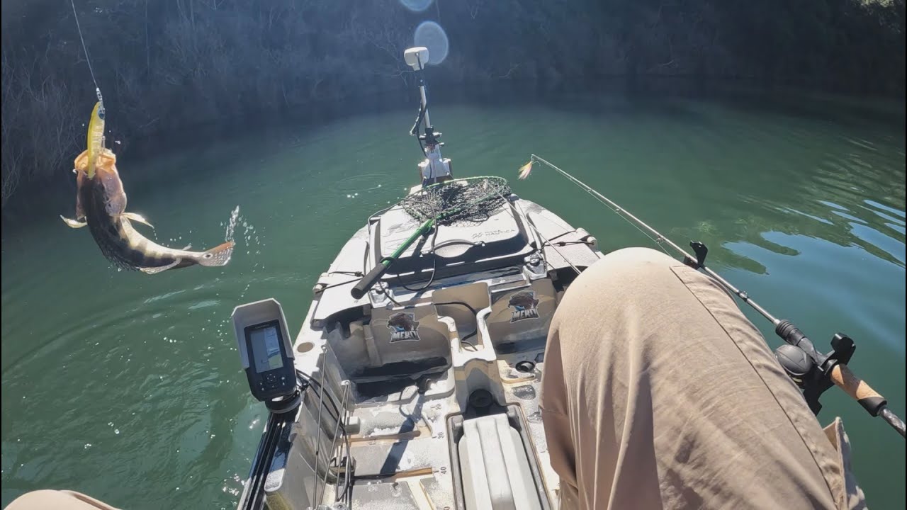 CAIAQUE ARK com TOHATSU 5hp e AUTOBOAT, pescaria em PARAIBUNA.