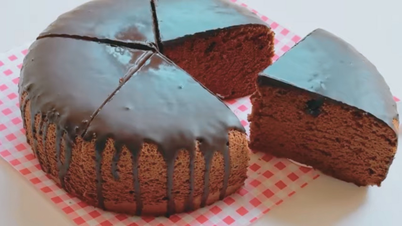 チョコレートシフォンケーキ 炊飯器｜材料6つ・失敗しないふわふわ食感