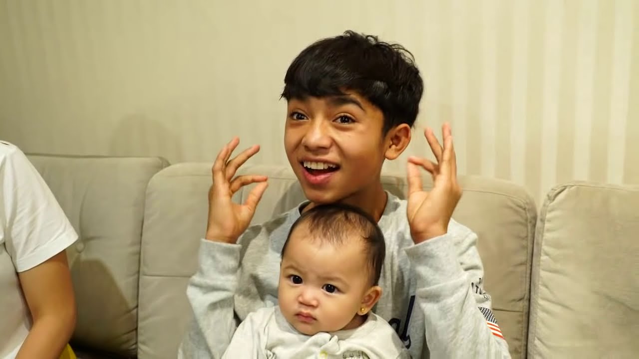 Gemesnya Cici Thania dan Ko Betrand Goyang Video Viral | DIARY THE ONSU (31/3/20) P1
