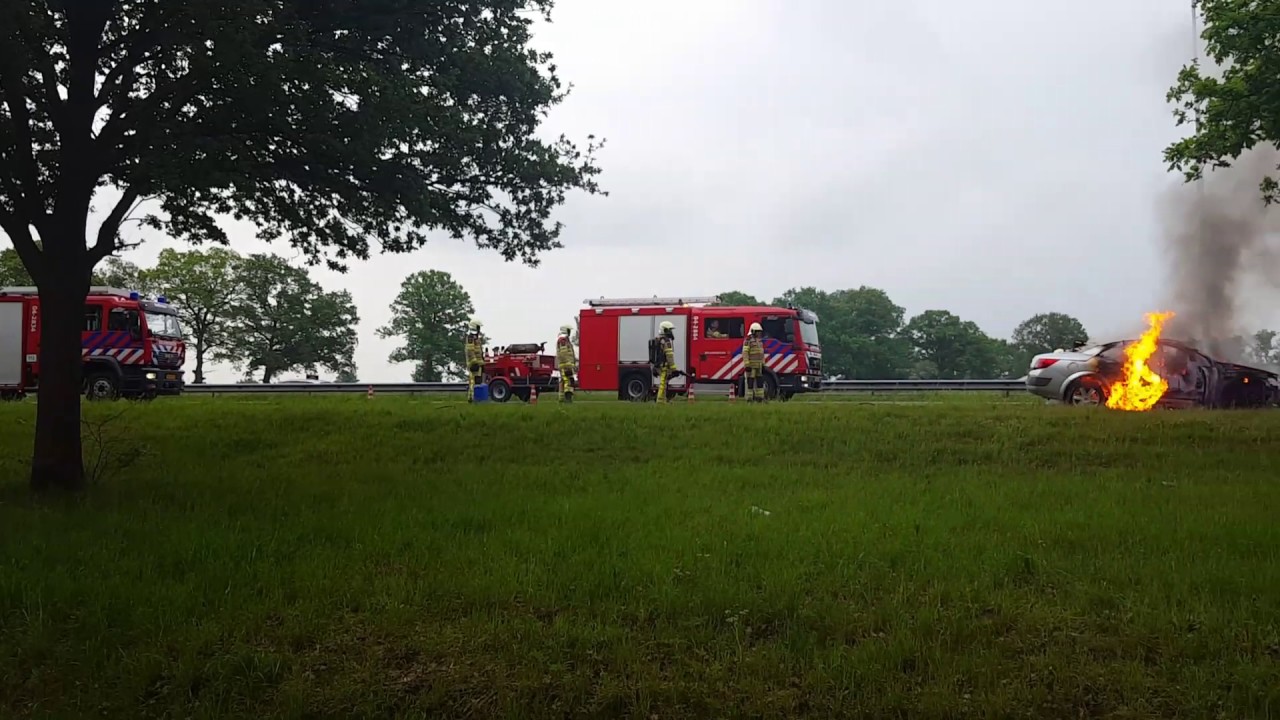 Autobrand op de A1 108.3 richting Deventer
