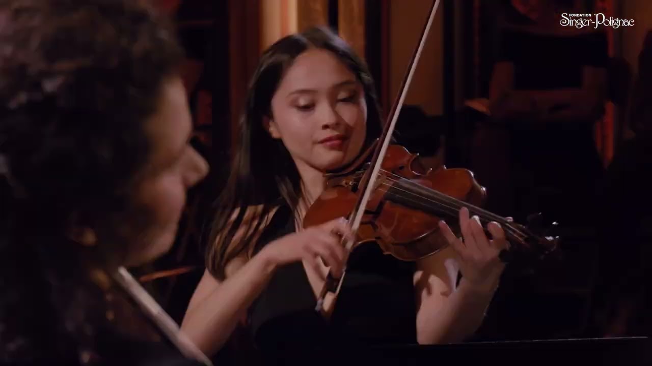 E. Jacquet de la Guerre - Sonate en ré mineur (extrait Presto II) par Les Illuminations