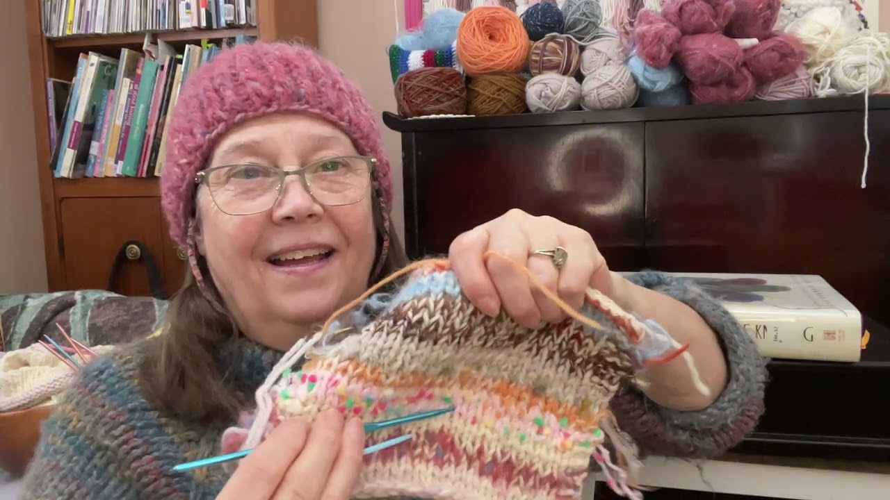 Cast On Sweater, FO Slippers