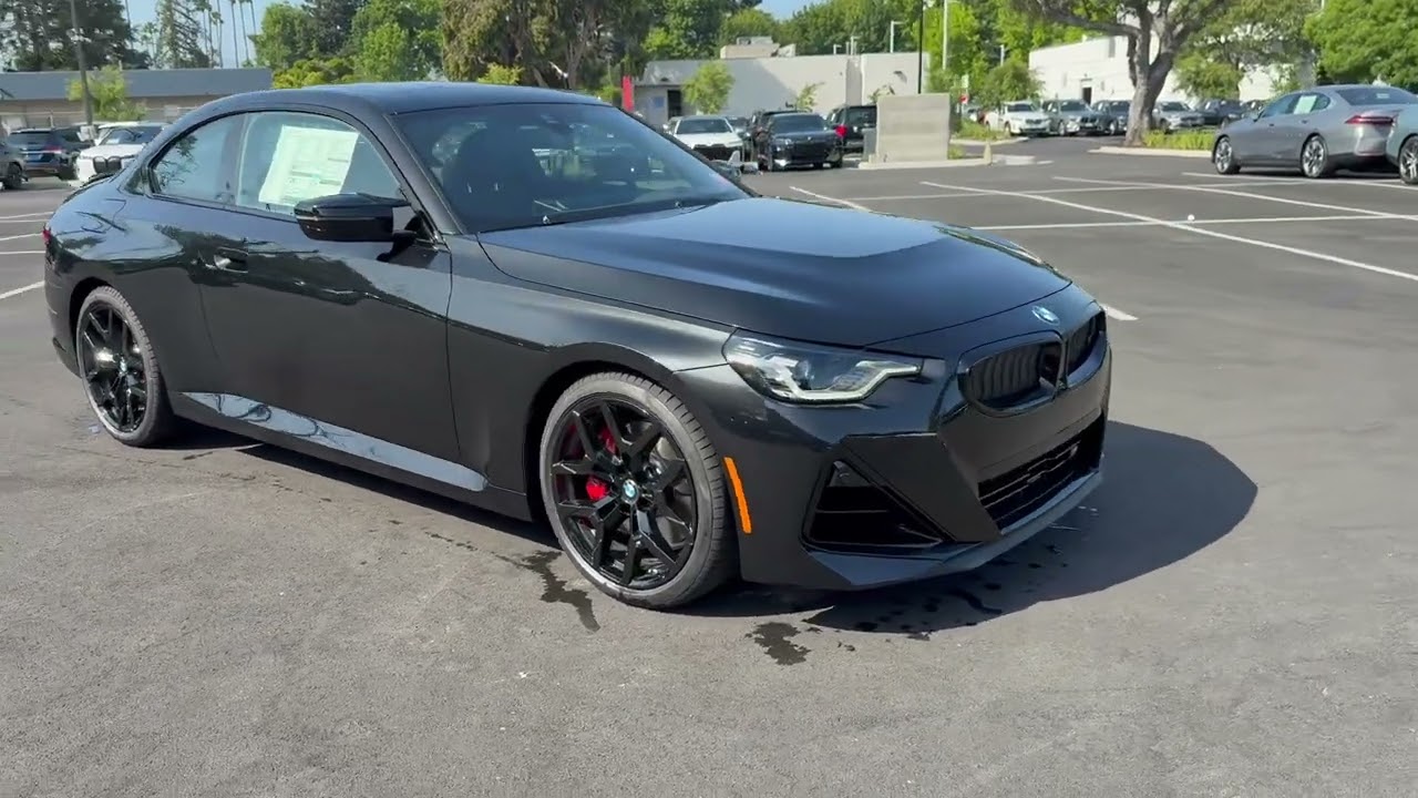 Introducing the 2025 M240i in Black Sapphire | 4K