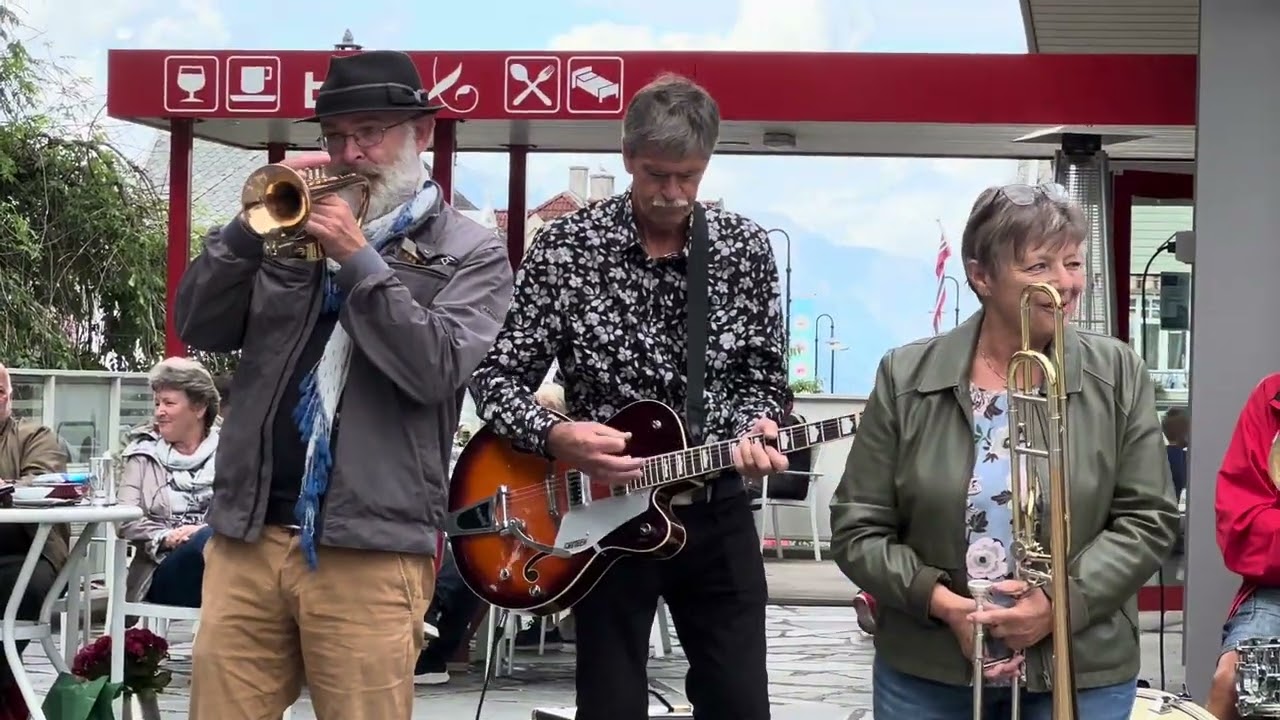 o when the saints go marching in-  Gamlekara - Bringebær 23