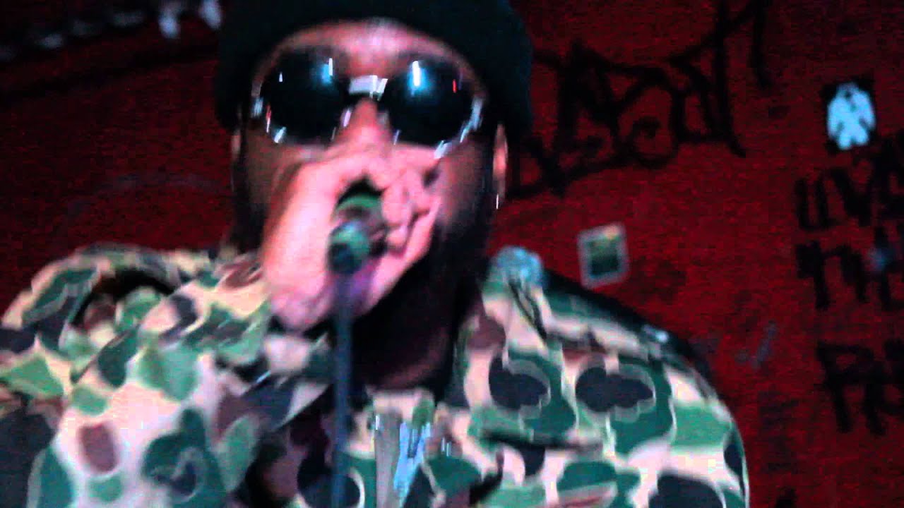 RMNGNT Perform's At Sneaky Dee's (3)