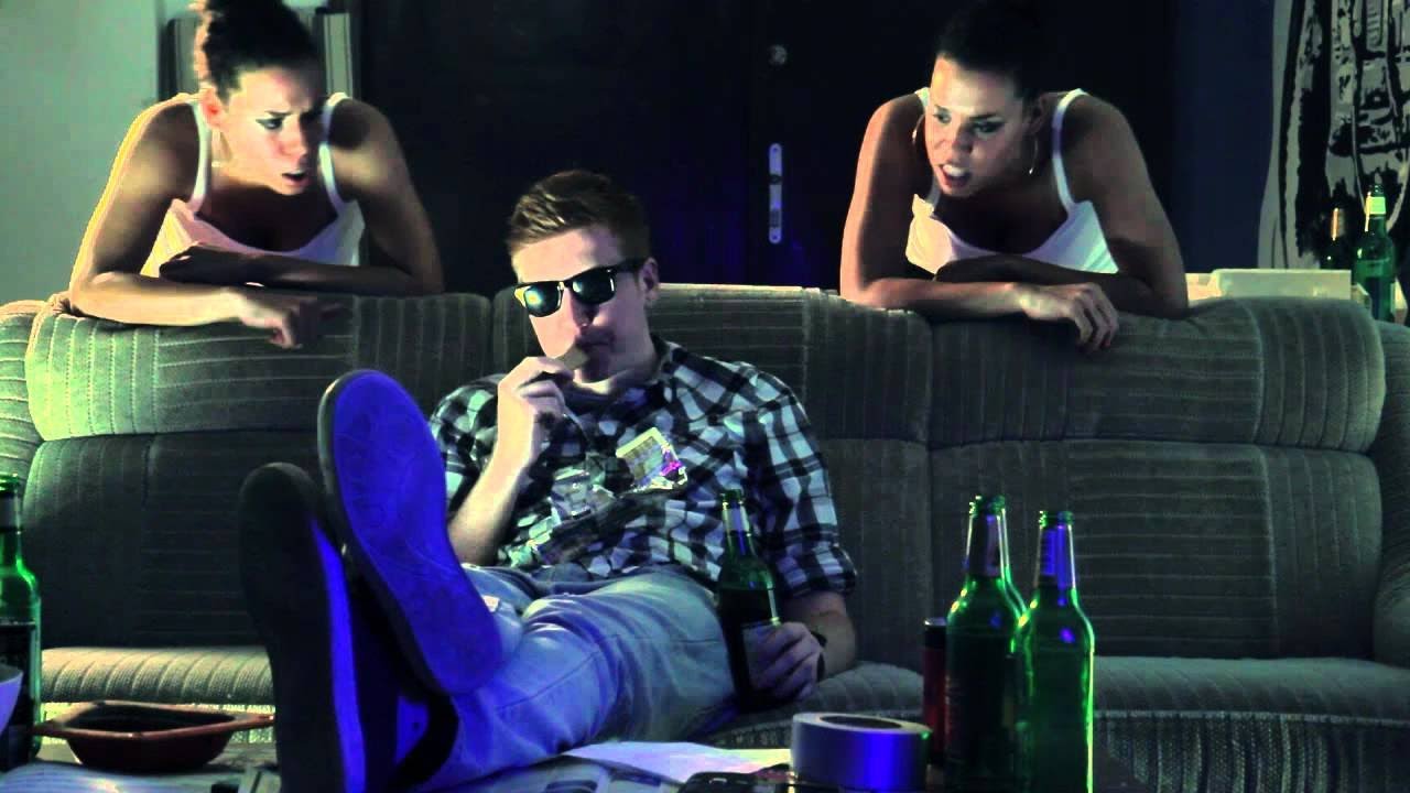 Halott P&eacute;nz  - Angard (official music video)