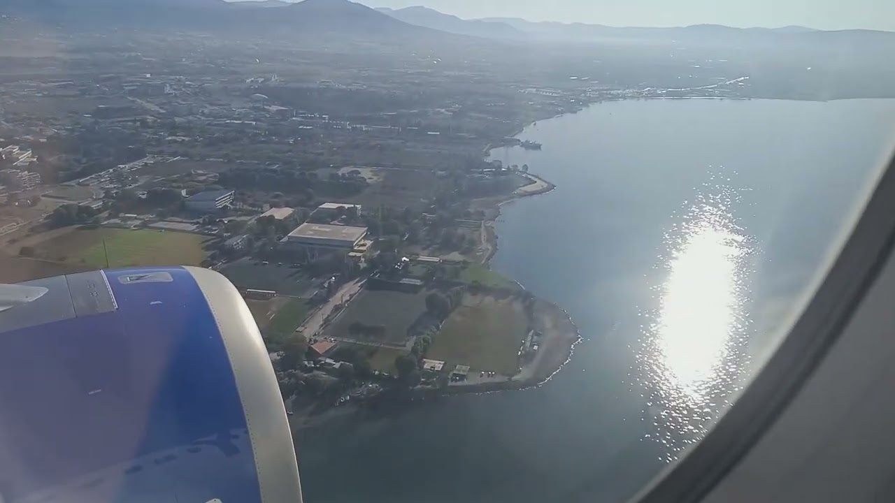 Thessaloniki Airport approach and landing. Athens to Thessaloniki flight