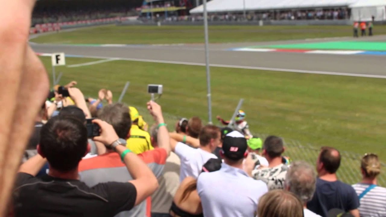 MOTOGP ASSEN 2015 Show de Xavier Simeon