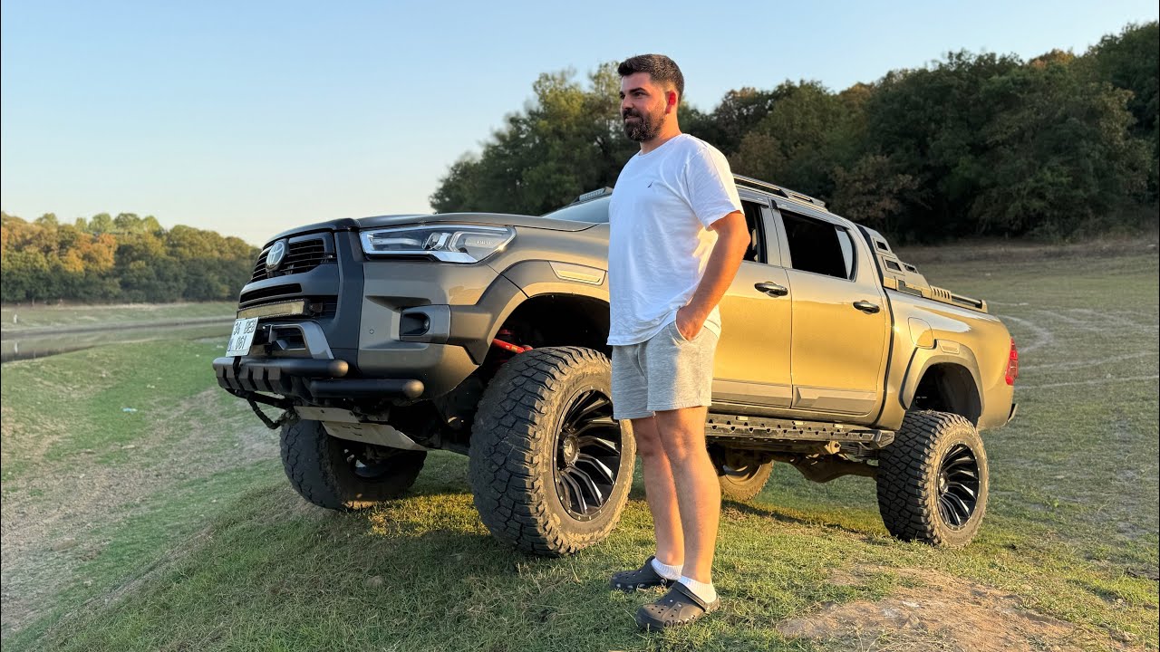 GÖRSEL ŞÖLEN İÇİN DEĞERMİ ? #car #toyota #hilux