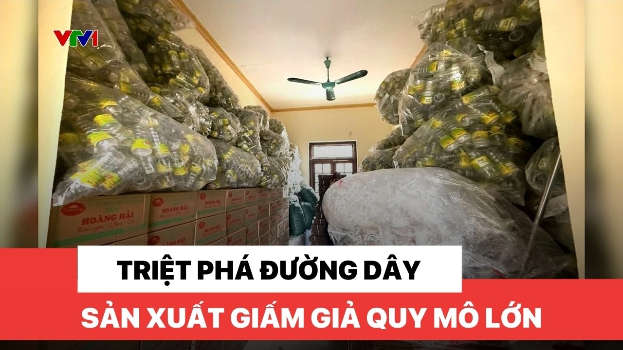 Triệt phá đường dây sản xuất giấm giả quy mô lớn