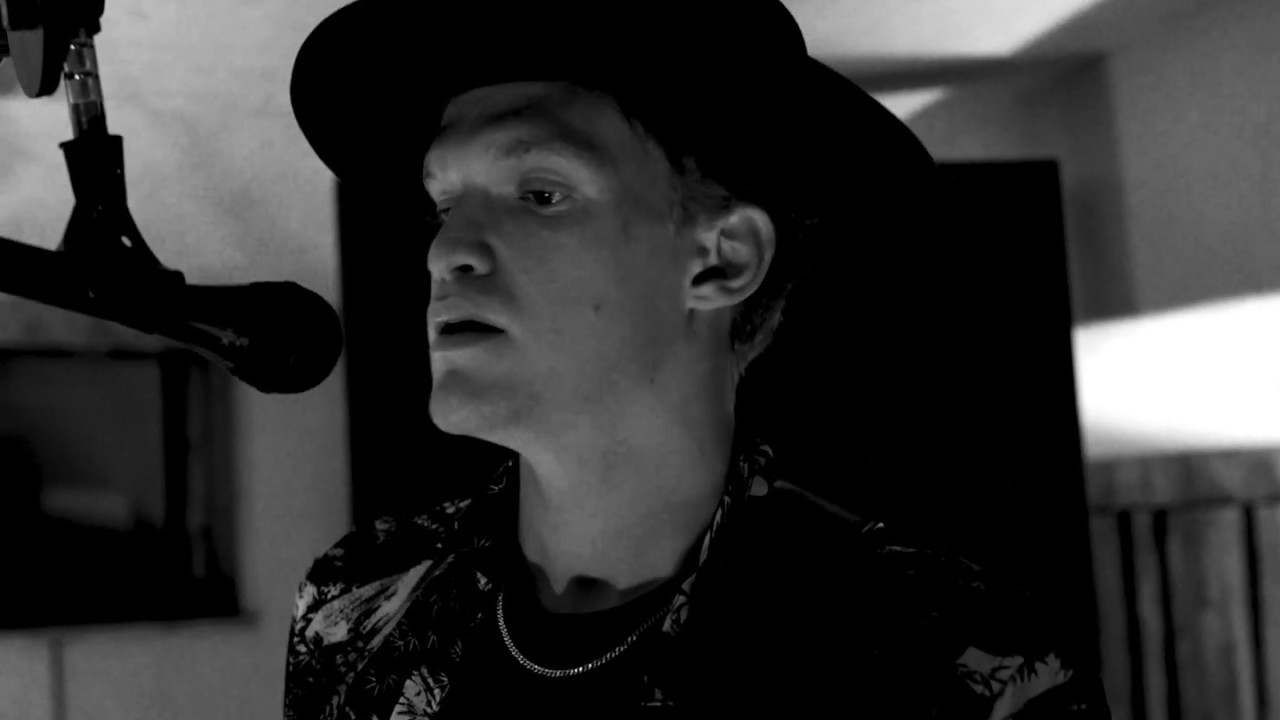 Cody Simpson - New Crowned King (Live at El Ganzo Hotel)