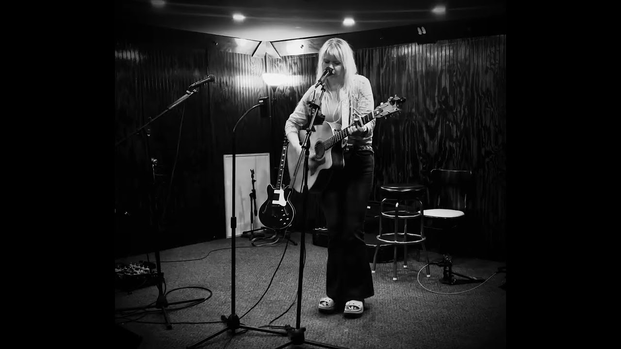 Leigh Lynch at Tavern Round The Bend in Maumelle, AR on 2/19/26