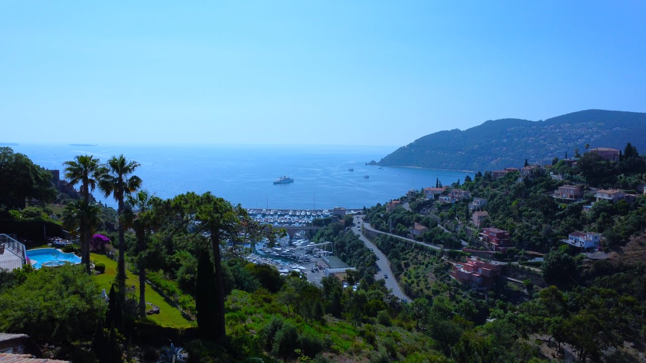 Provencal villa with sea view in Mandelieu-La-Napoule