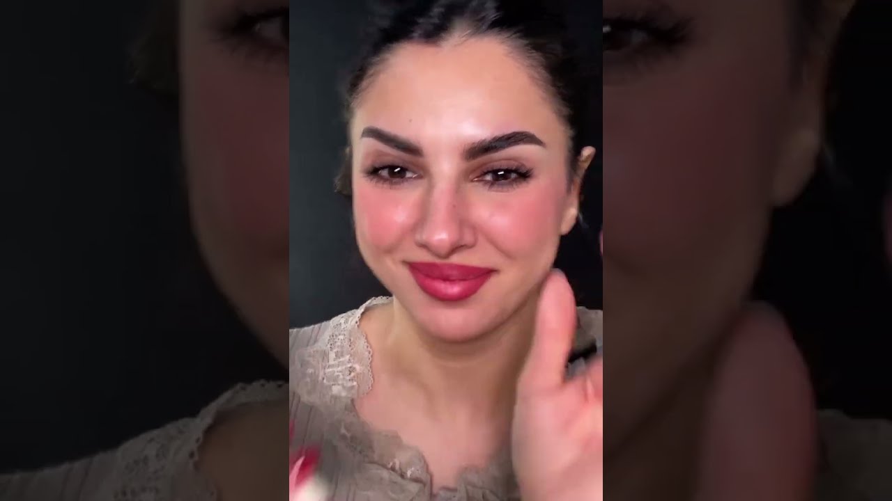 مكياج طبيعي لاعياد راس السنة بدون كريم اساس وطرقتين لرسم الايلينر ♥️