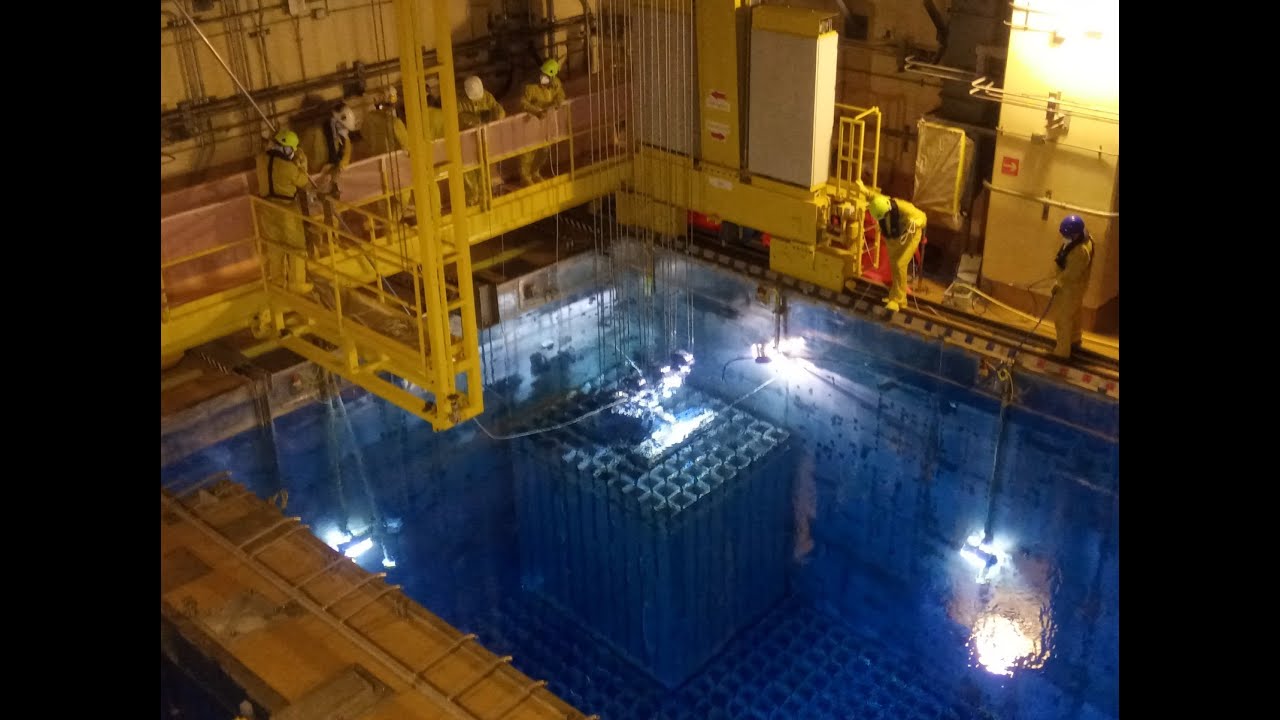 CN Vandellós II. Cambio de bastidores en la piscina de combustible