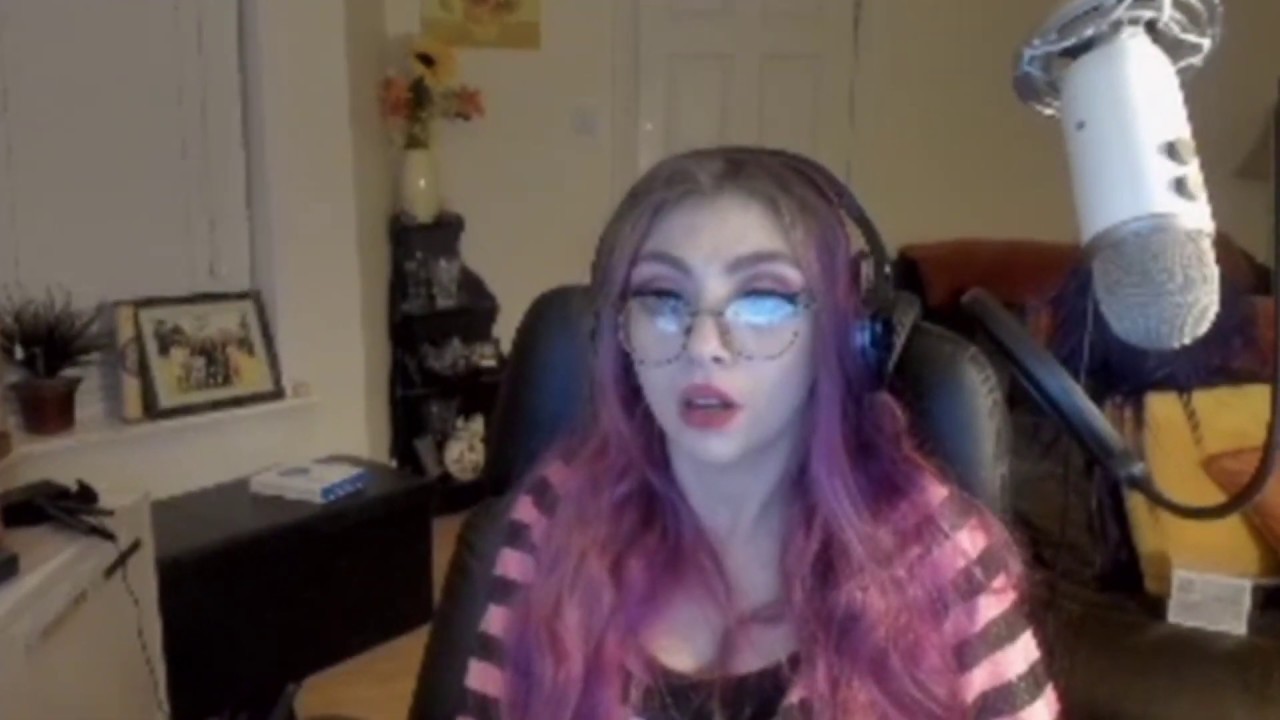 Minx gets Jbaited
