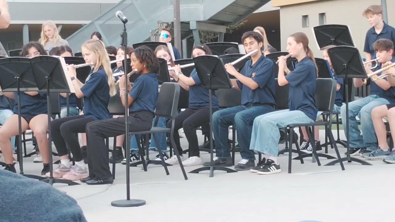 Ellie band