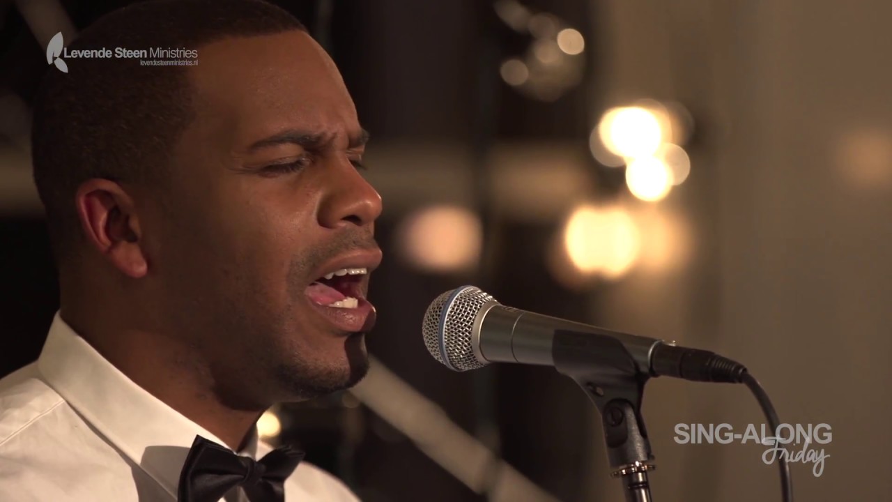 Sing-Along Friday Christmas special - Levende Steen Ministries
