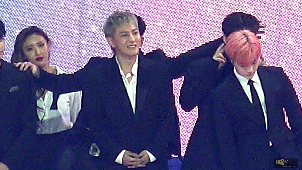 190105 골든디스크 iKON (아이콘) - 오프닝 입장 및 퇴장