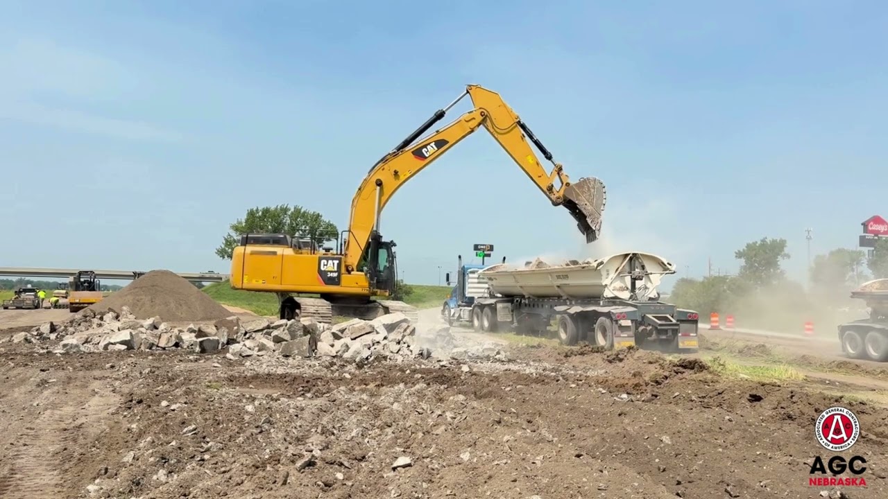 Construction for Kids l Excavator Loading Old Concrete #construction #constructionforkids
