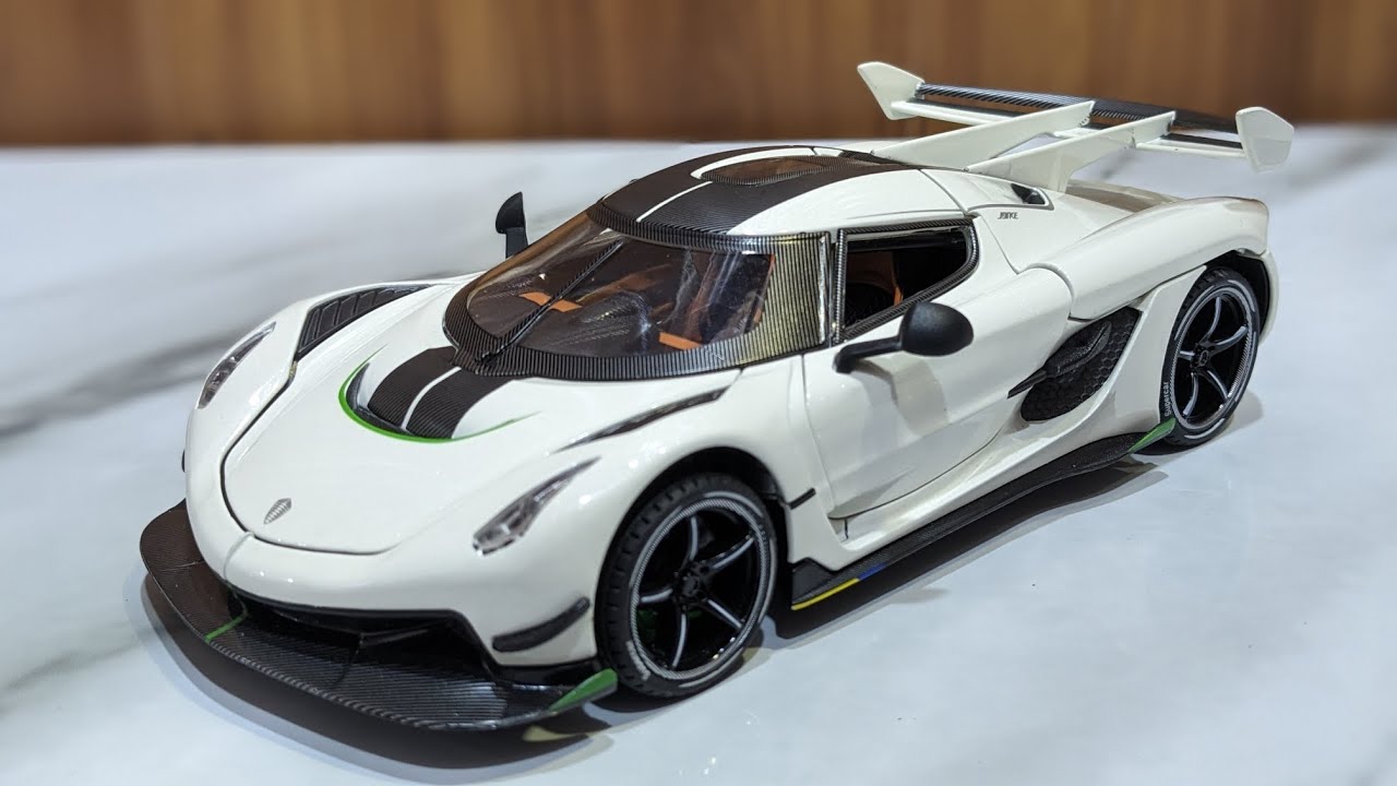 Koenigsegg Jesko 1/24 Scale Diecast Model Review | Diecast Corner
