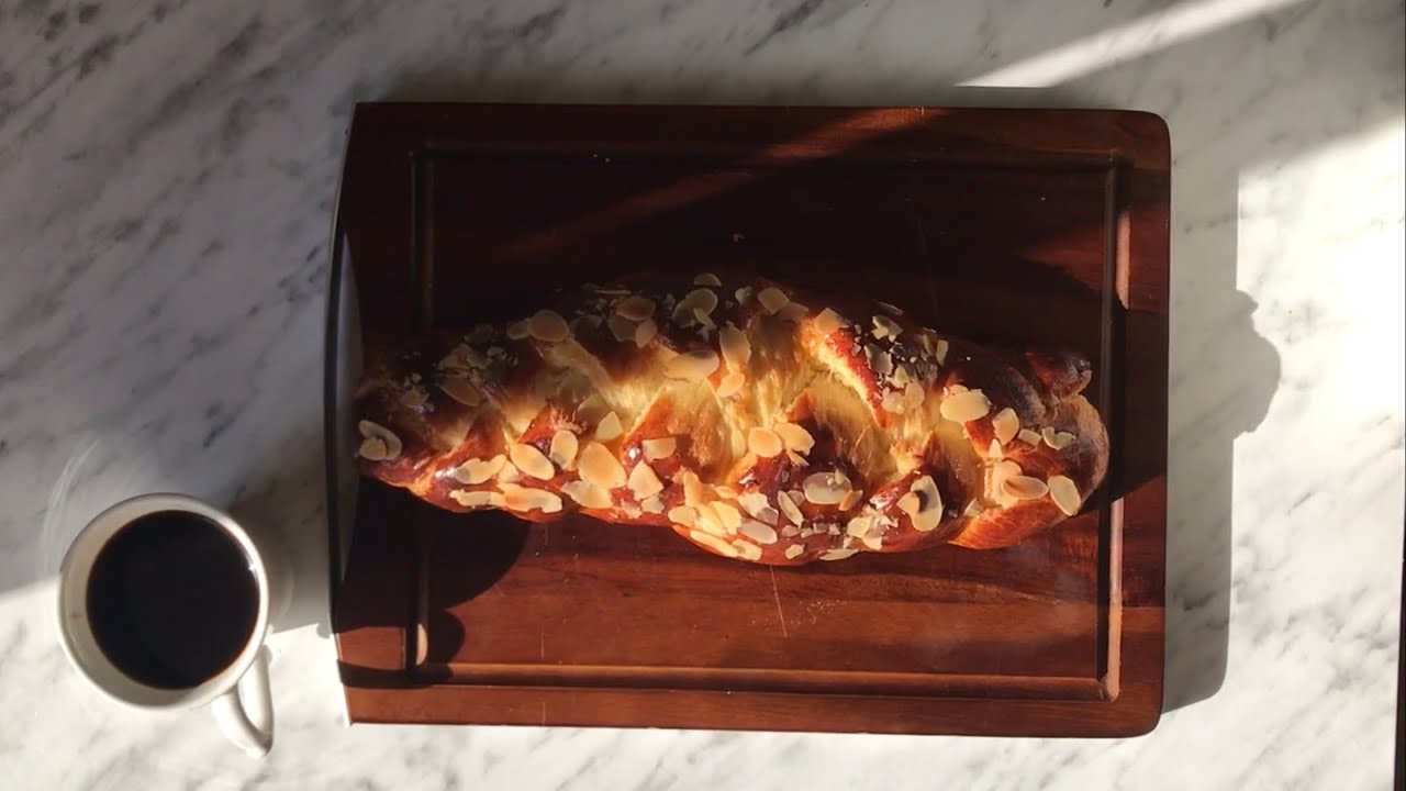 Traditional Istanbul-Style Easter Bread | Soft & Fragrant Mahleb Brioche 