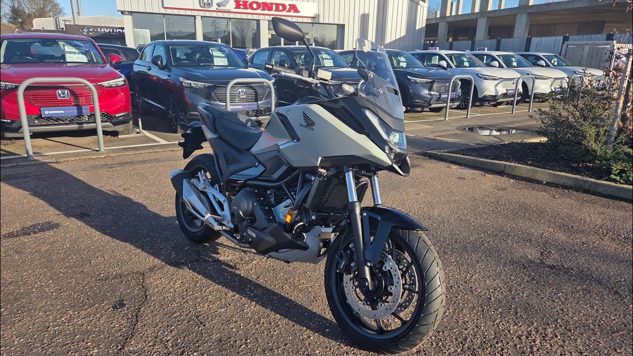 2026 HONDA NC750X DCT - МАТОВО-СЕРЫЙ ГРЯЗЕВЫЙ