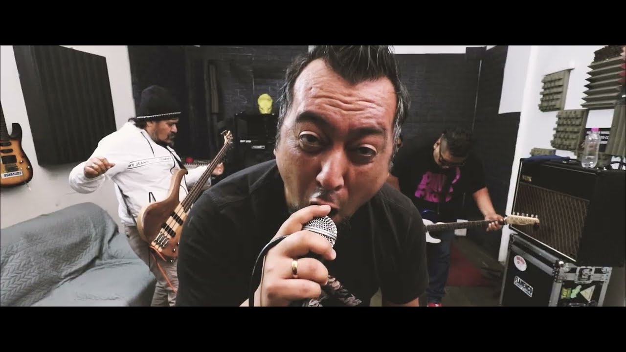 EXTREMO SUR - Extremo [Official Music Video]