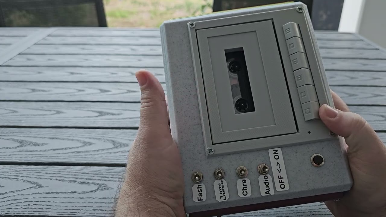 A DIY Digital-Analog Tape Picture Camera ! 📷