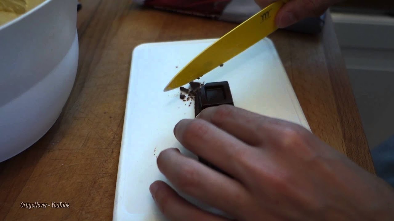 Magdalenas de chocolate sin lactosa -chocolate muffins without lactose [OrtigoNover] 38