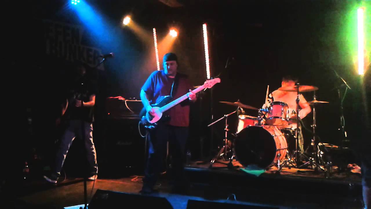 The Freeze - Talking Bombs