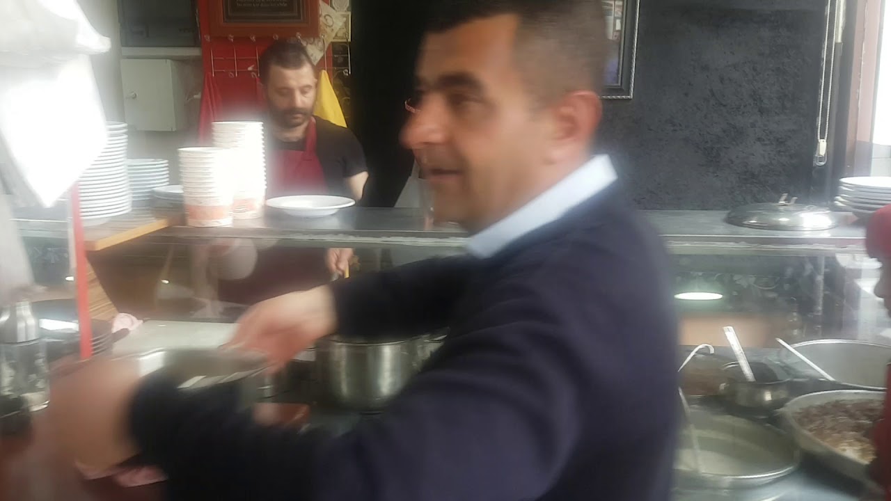 PAÇA ÇORBASI DENİNCE ERZURUMDA MEŞHUR PAÇACI SÜLFETTİN USTA  DEMEKTİR