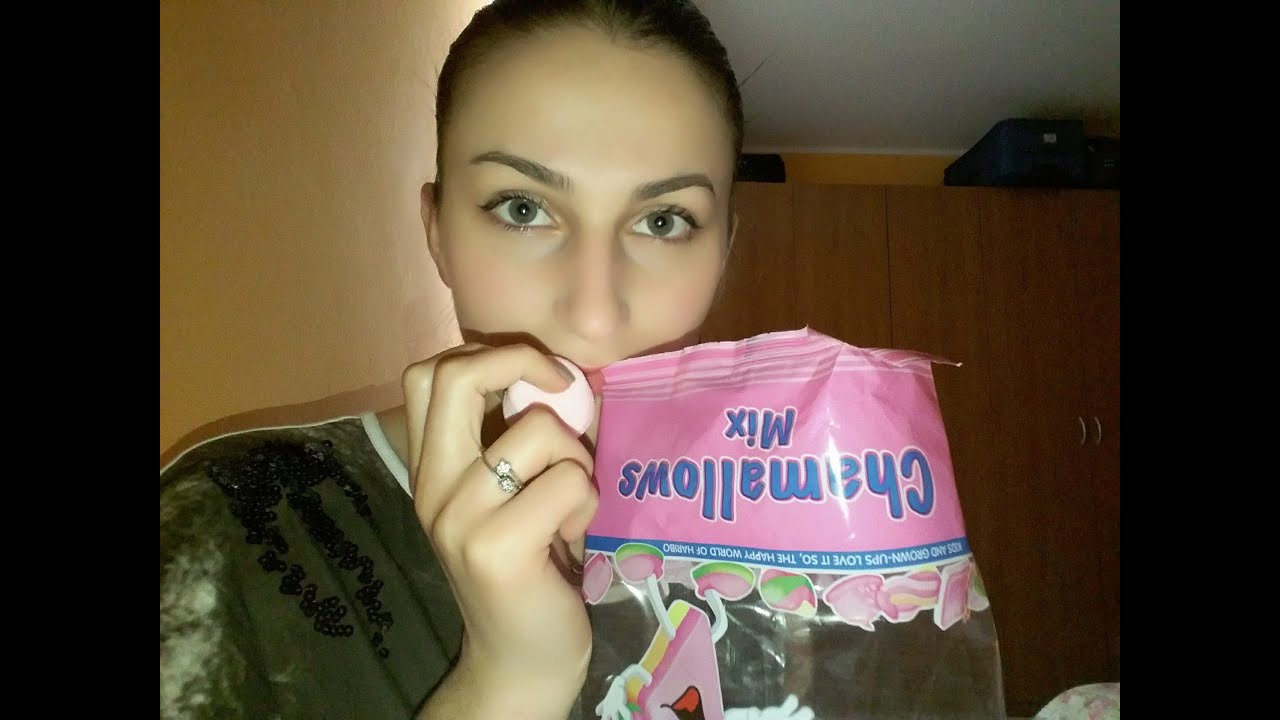 ASMR Eating Marshmallow – Soft Whispers & Old-School Vibes
