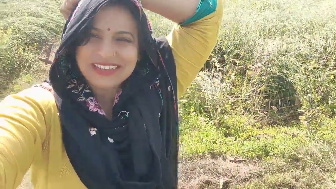 खेतों में घूमने भी जरूरी होता है 🌺🌺🌺🌺💐