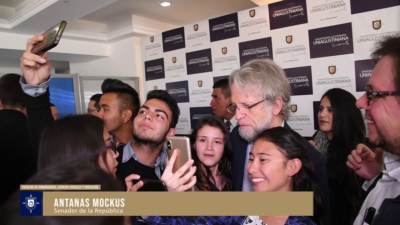 Los billetes quemados por Antanas Mockus en la UNIAGUSTINIANA