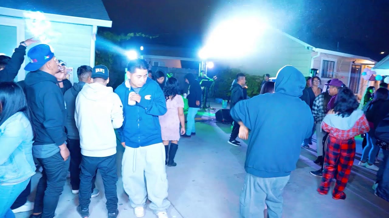 El Pereño De Oaxaca Ft Luis Gonzalez  en vivo desde salinas ca