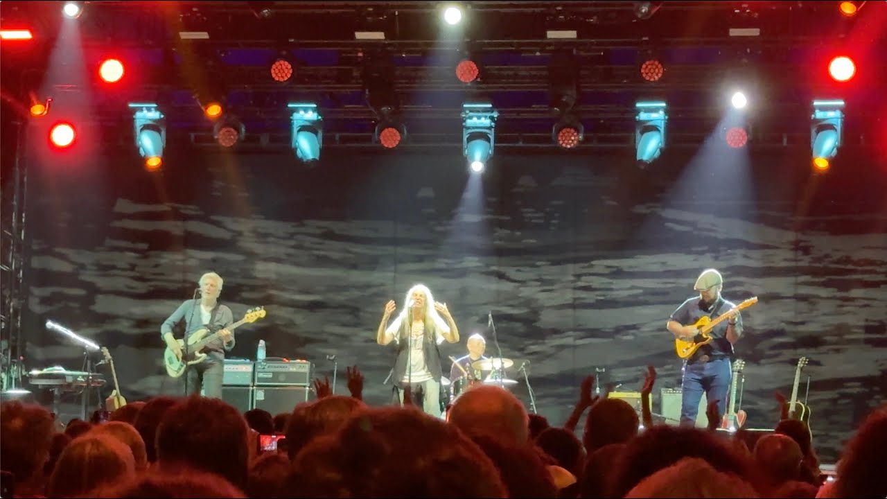 PATTI SMITH QUARTET – Bullet with Butterfly Wings [2025.07.14, München, Tollwood]