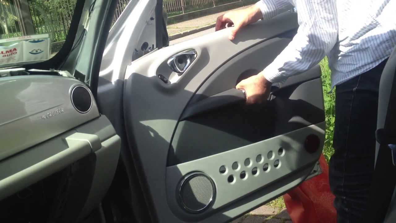Removing the door panel on the Chrysler PT Cruiser (2006-2010)