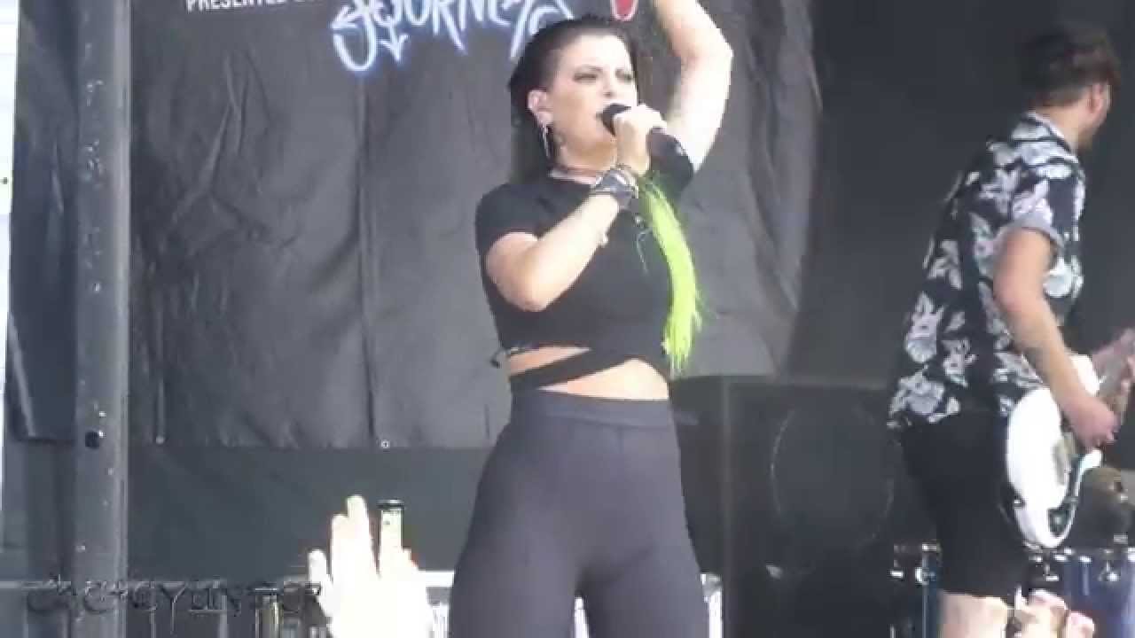 Juliet Simms - House of the Rising Sun ( Animals Cover ) - Live 6-28-15 Vans Warped Tour