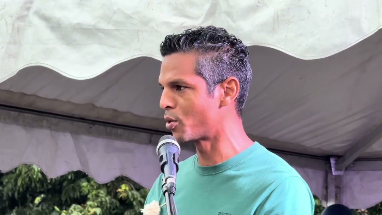Les différents orateurs au meeting de Ramata Touré à Sainte-Suzanne 