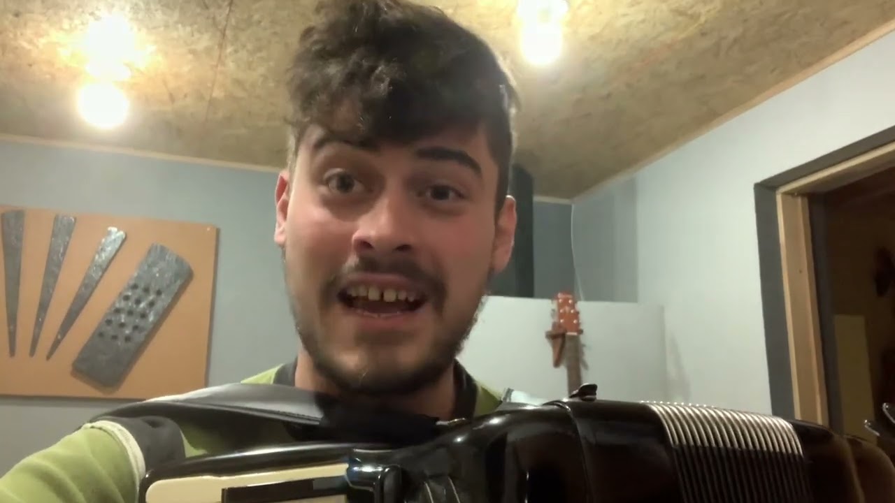Vídeo aula Chora me liga João Bosco e Vinícius #sanfona #sertanejo #facil