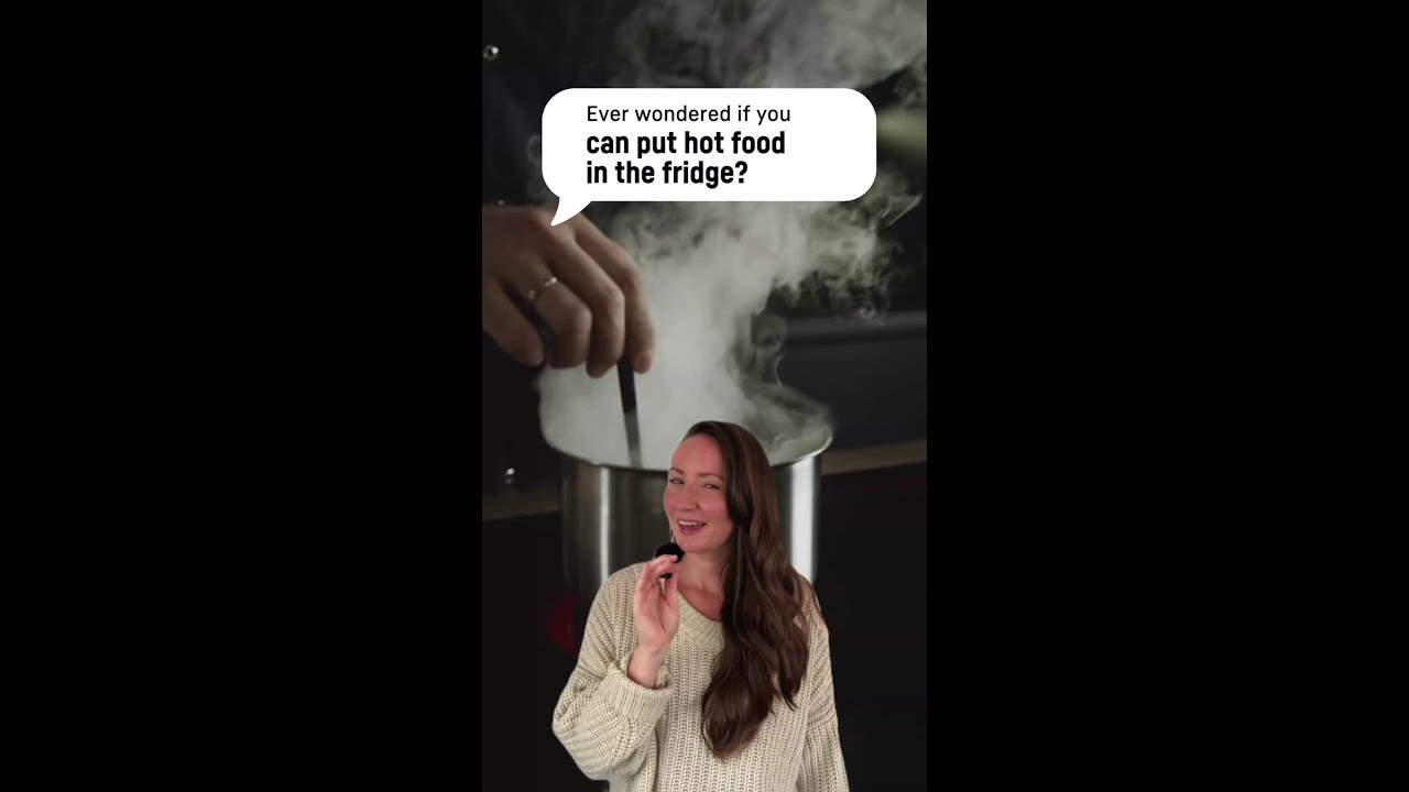 Can you put hot food in the fridge? | Liebherr