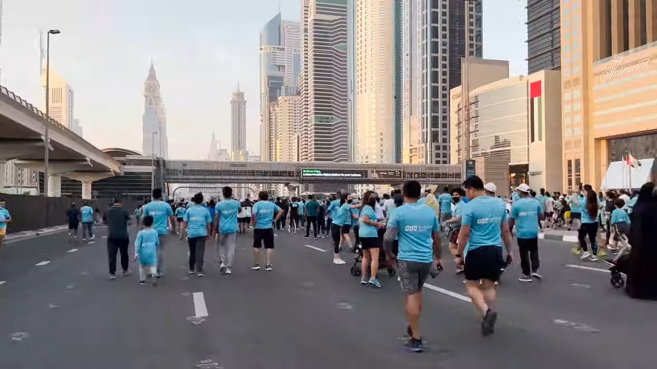 DUBAI FITNESS CHALLNEGE ALONG SHEIKH ZAYED ROAD | VLOG