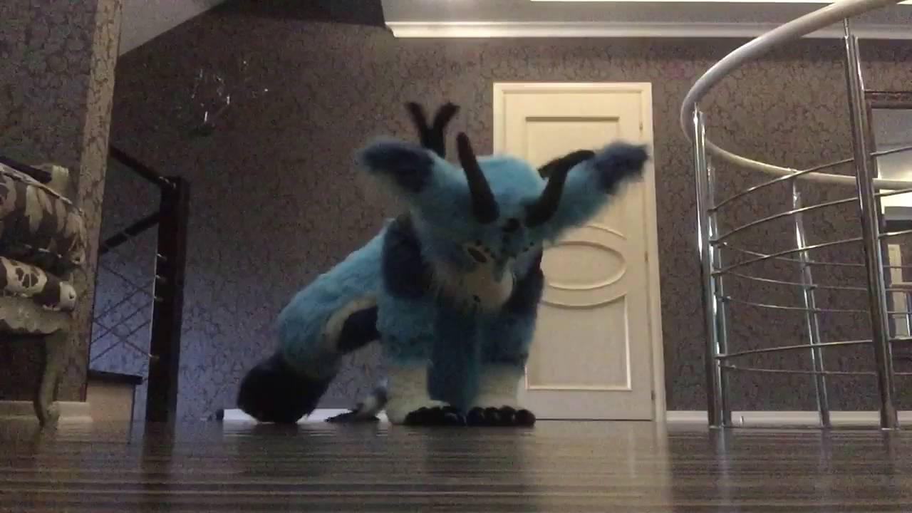 Fursuit dance//Cloud in